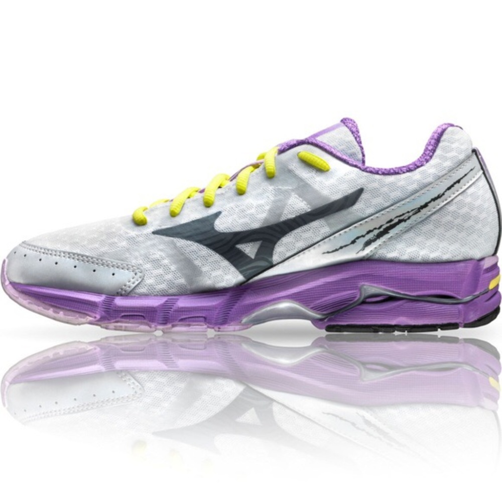 Mizuno running sneakers